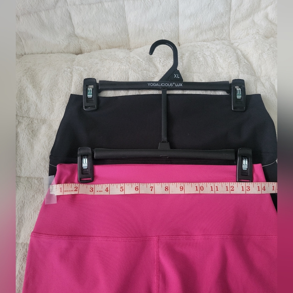 Yogalicious Lux women's high rise 5" Inseam biking shorts size XL 1 pink 1 black - Picture 4 of 7
